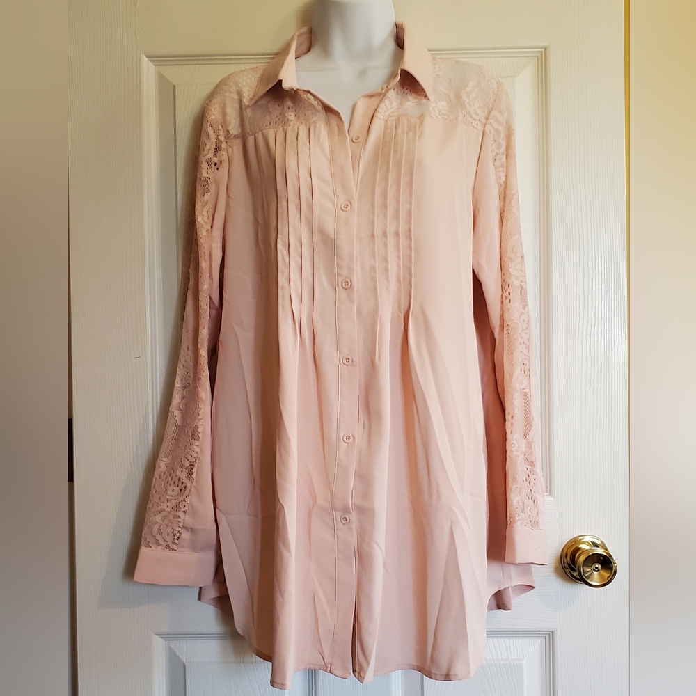 SHEIN Dusty Pink lace button up Blouse